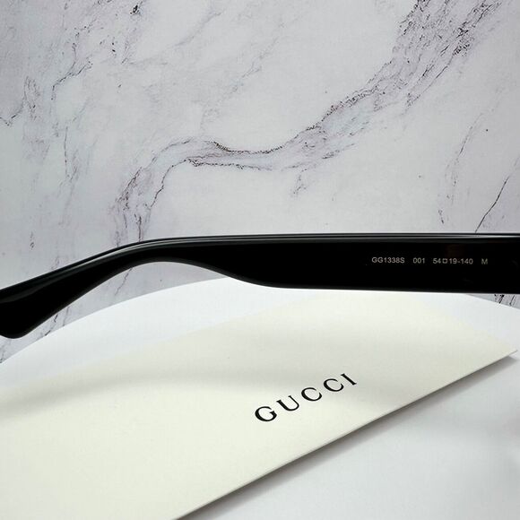 New Gucci Sunglasses Black Square Gold Interlocking GG Logo